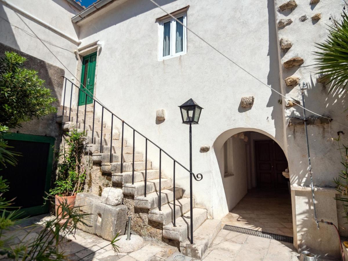 Apartment Julietta راب المظهر الخارجي الصورة